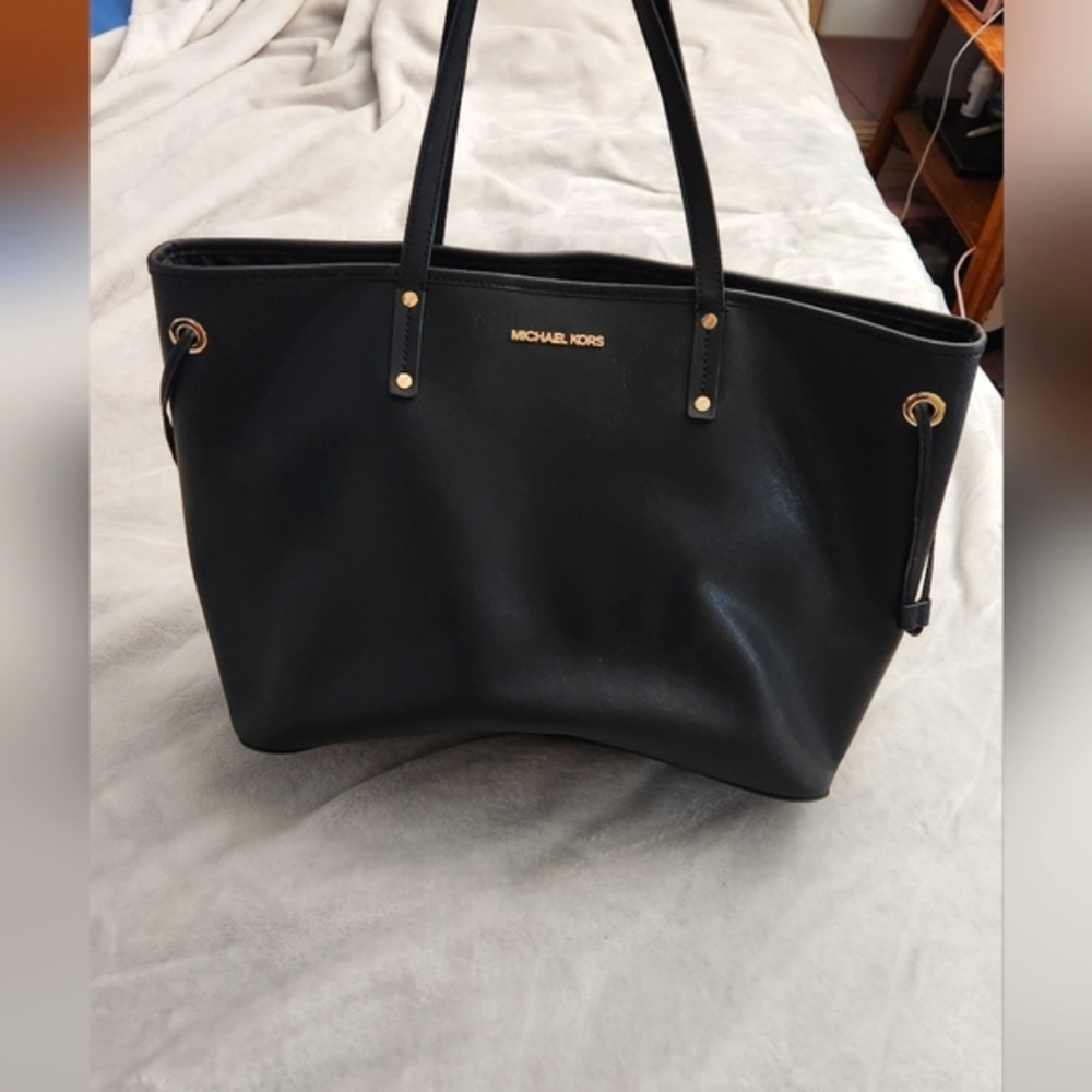 Michael Kors Jetset Travel Large Black Saffiano Leather Shoulder Tote Bag